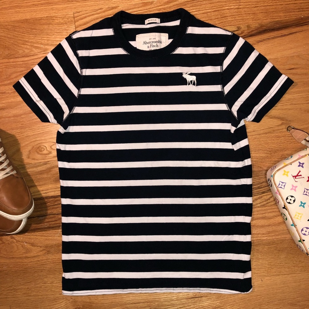 Abercrombie tee